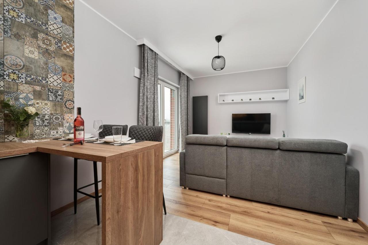 Browary Wroclawskie Apartments With Free Garage By Noclegi Renters Екстер'єр фото