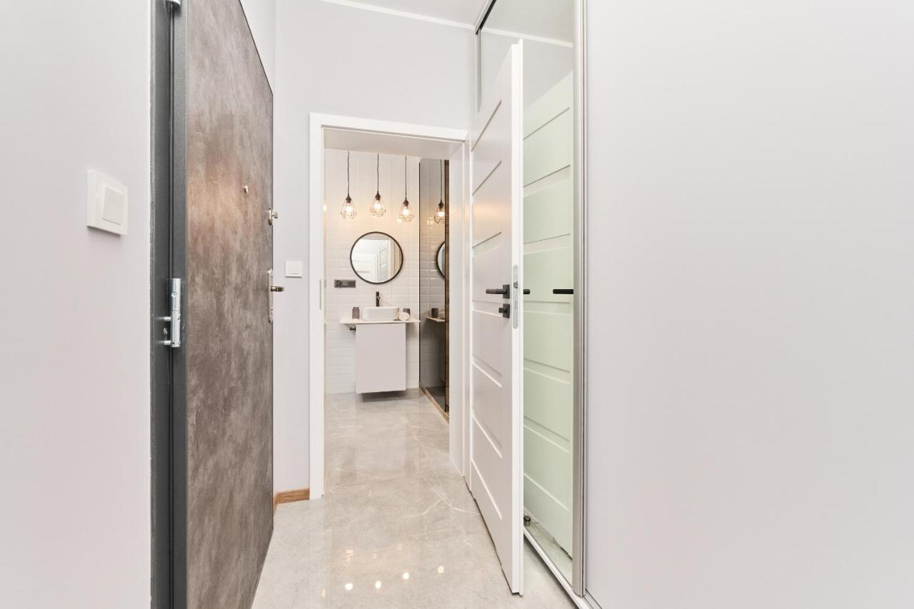 Browary Wroclawskie Apartments With Free Garage By Noclegi Renters Екстер'єр фото
